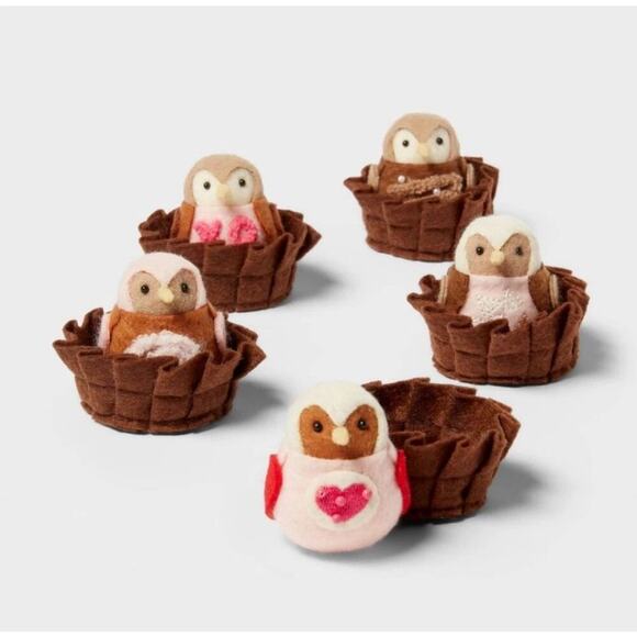 NEW Spritz Valentine's Day Featherly Friends Birds Chocolate Box Target - Picture 2 of 6